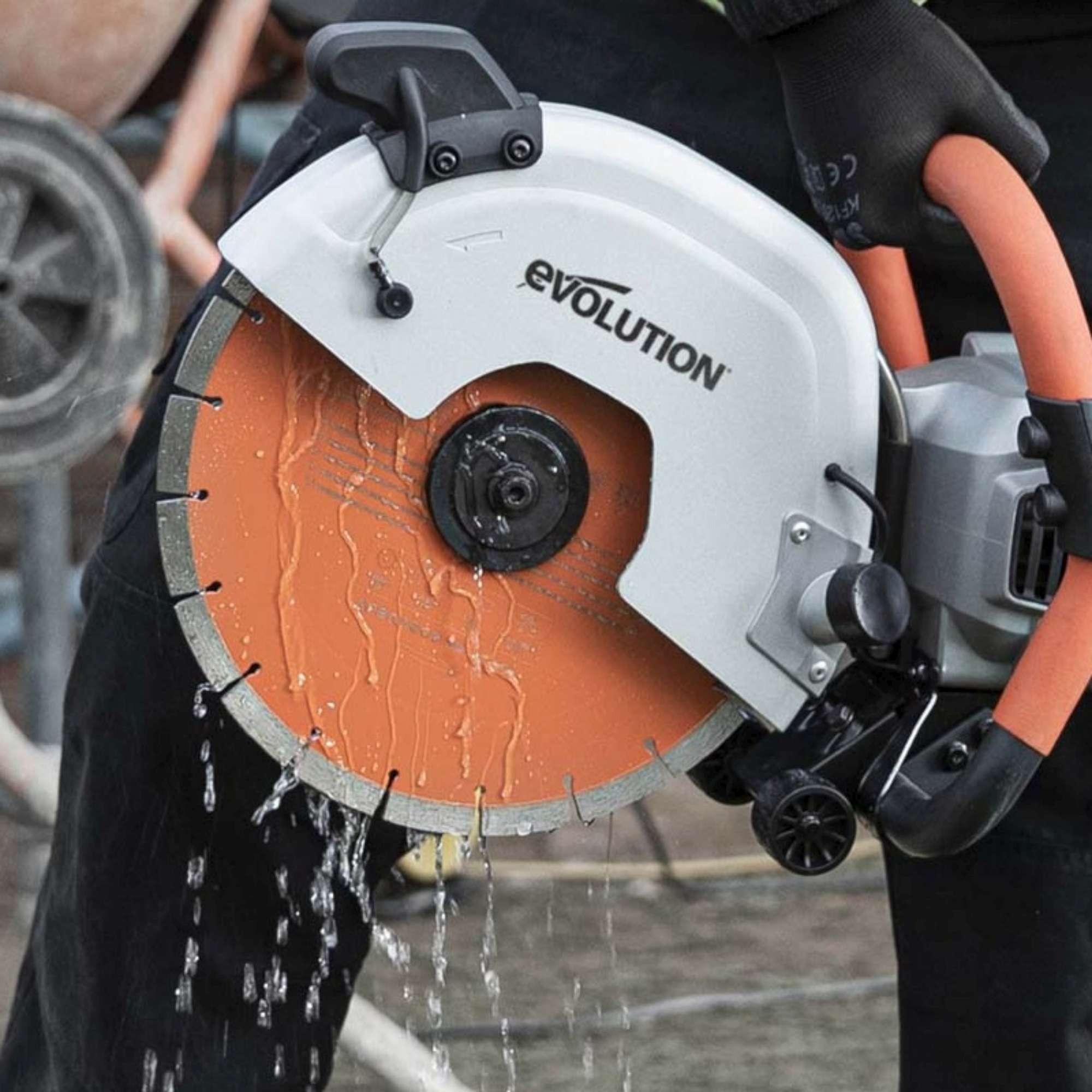 Elektrická pila na betón (rozbrúsovačka) R300DCT+ Evolution - ? 300mm, 2400 W, vrátane kotúča na betón