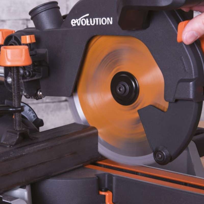 Multifunkčná pokosová pila R210SMS-300+ EVOLUTION - ? 210 mm, 1500W